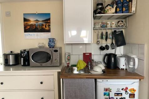 kitchenette 