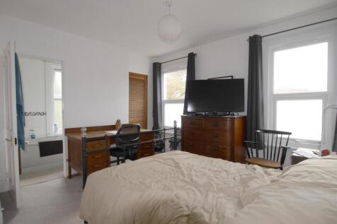 bed 1.jpg
