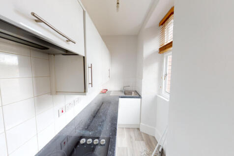 Bengoughs-Flat-2-082