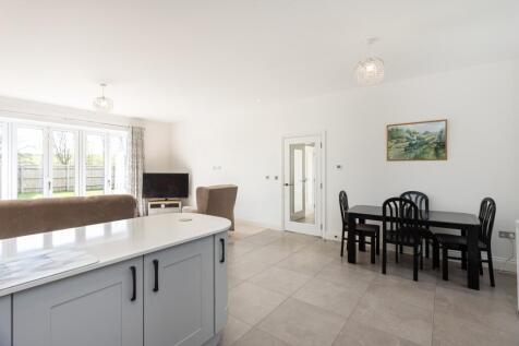 5 Wellington Crescent 0020