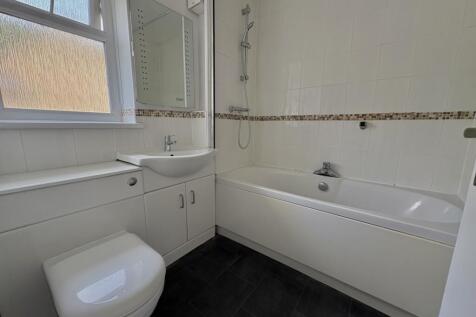 bathroom photo croxford gardens
