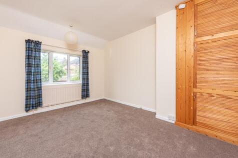26 Maple Close bedroom