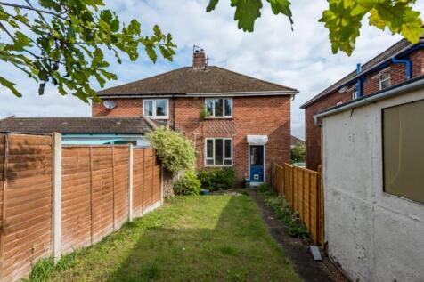 26 Maple Close garden2