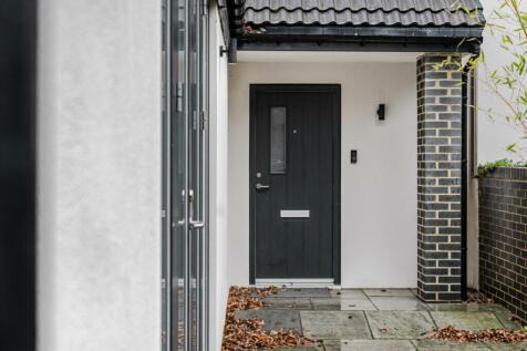 outside door photo iffley turn