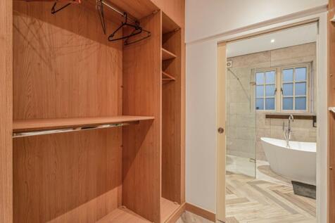 closet photo iffley turn