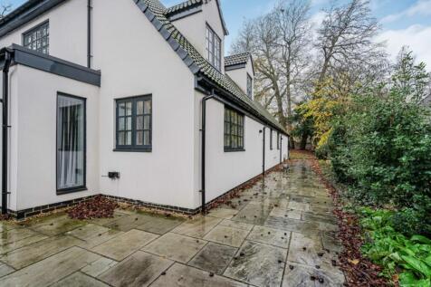 iffley turn outside photo x6