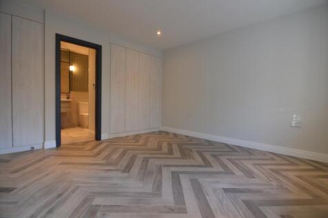 bedroom photo iffley turn x2