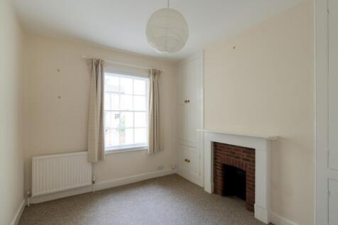 77 Woodstock Road family room2