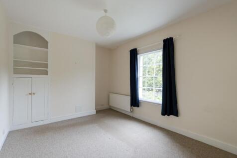 77 Woodstock Road bedroom 1 (1)