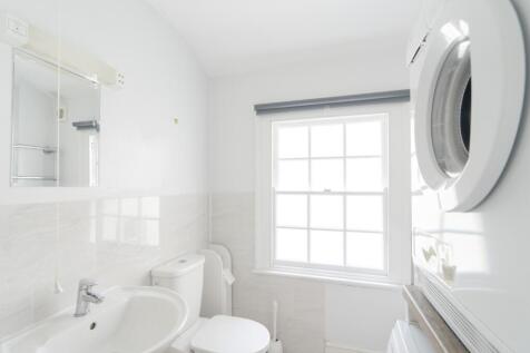 77 Woodstock Road bathroom