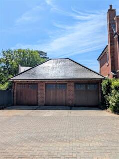 garage photo.jpg