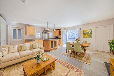 1254926-(5) - Kitchen - Farmhouse - 11.jpg