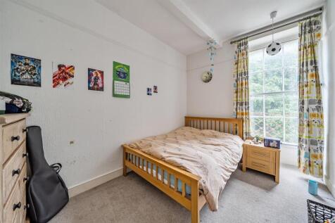 1310910-20-6851c18bb5ab6.jpg