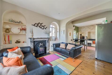 Kitchen/Family room