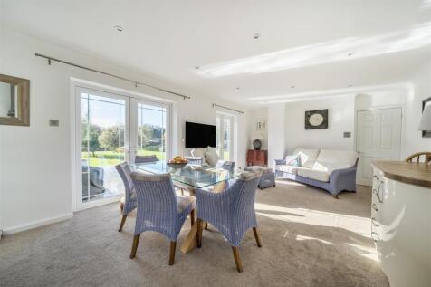 Kitchen/diner/family room