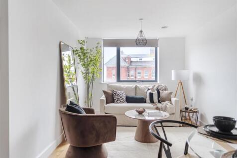 Kitchen/dining/sitting room