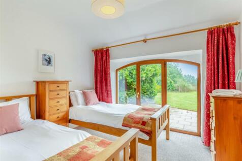 8607632-interior34-V3.jpg