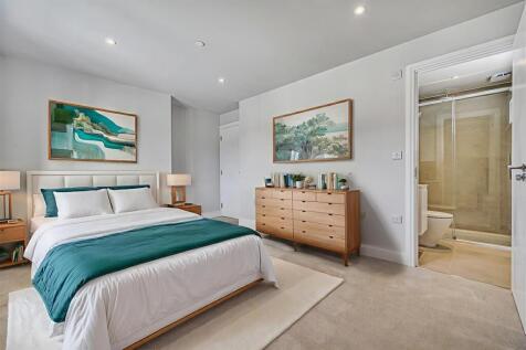 Bedroom. .jpg