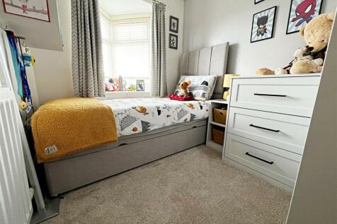 BEDROOM 3