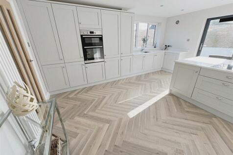 KITCHEN/LIVING/DINING AREA