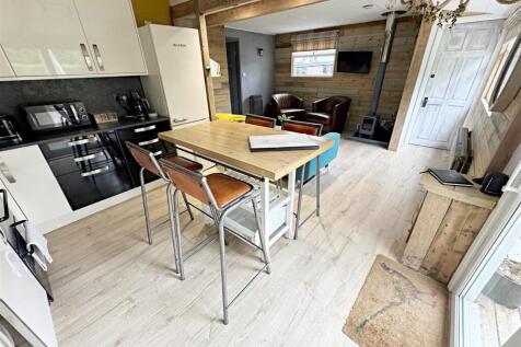 KITCHEN/LIVING/DINING AREA