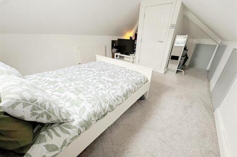 LOFT ROOM