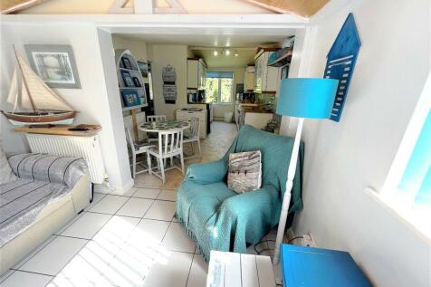 LOUNGE/DINER/KITCHEN