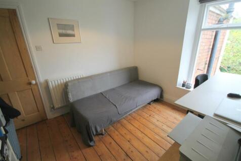 TD Bedroom 2a.JPG