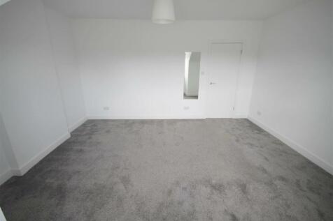 RH Bedroom 3iv.JPG