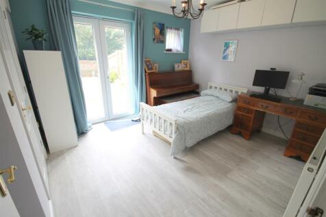 CC Bedroom 3.JPG