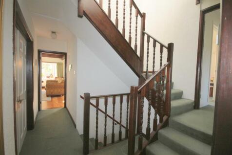 R Staircase.JPG