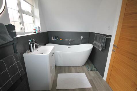 BATH3.JPG