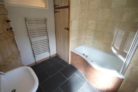 OGRD Bathroom i.JPG