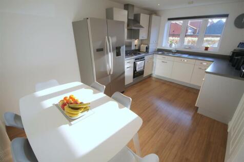 CB Kitchen.JPG
