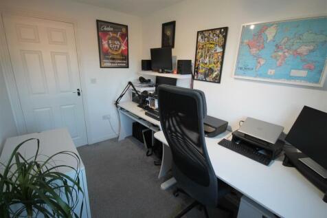CB Bedroom 4i.JPG