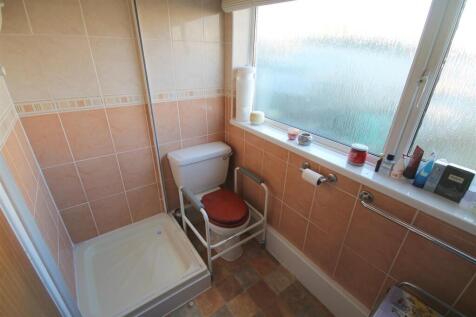 BHR GF Shower Room.JPG