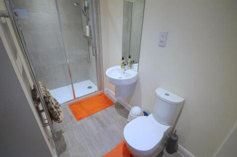PW Ensuite.JPG