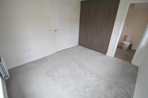 PW Bedroom 1i.JPG