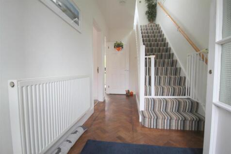 Entrance Hall.JPG
