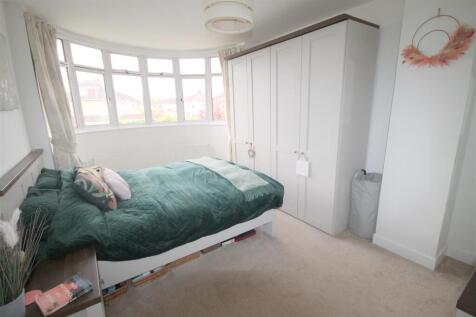 Bed1i.JPG