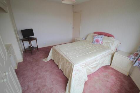 SA Bedroom 1i.JPG