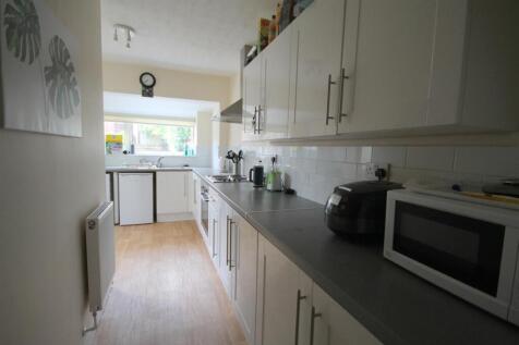 SR Kitchen i.JPG