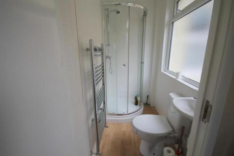 Shower Room.JPG