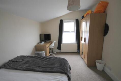 SR Bedroom b ii.JPG