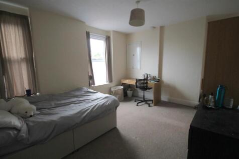 SR Bedroom d i.JPG