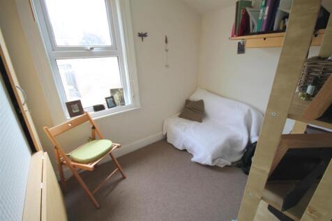 bed 4.jpg