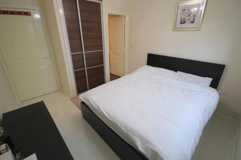 EFR Bedroom 1i.JPG