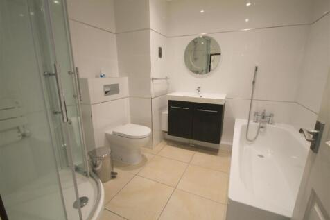 MP Bathroom p.JPG