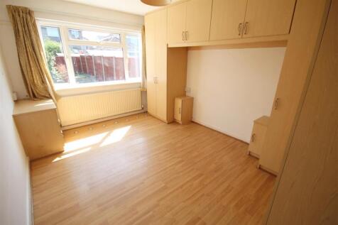 B Bedroom 2.JPG