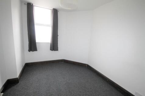 Front Room 2.JPG